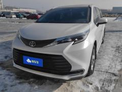 Toyota Sienna Dual-Engine 2.5L Comfort Edition - ფოტო 3
