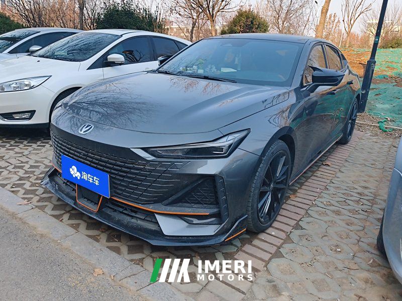 Changan UNI-V 1.5T Premium - ავტომობილი ჩინეთიდან