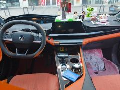 Changan UNI-V 1.5T Premium - ფოტო 16