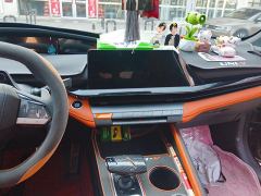Changan UNI-V 1.5T Premium - ფოტო 17