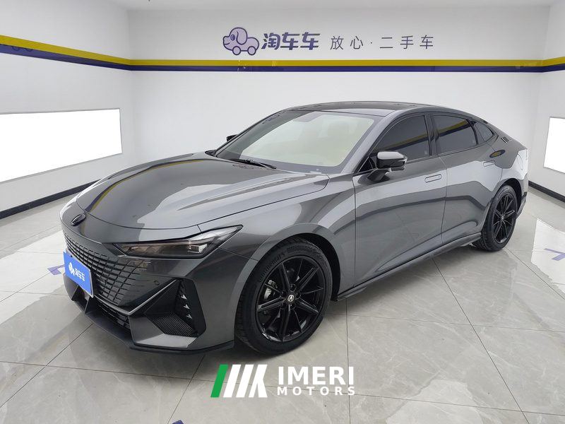 Changan UNI-V 1.5T Premium Version - car from China