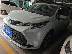 Toyota Sienna Dual-Engine 2.5L Prestige Edition - photo 1
