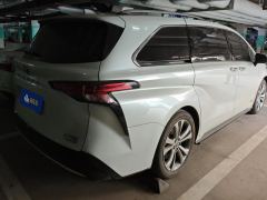 Toyota Sienna Dual-Engine 2.5L Prestige Edition - photo 2