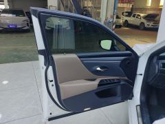 Lexus ES 200 Excellence Edition - фото 12