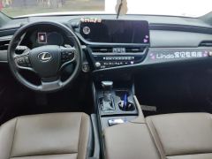 Lexus ES 200 Excellence Edition - фото 16
