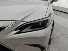 Lexus ES 200 Excellence Edition - фото 4