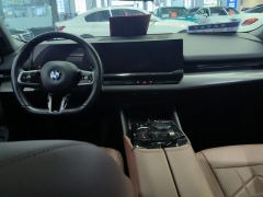 BMW 5 Series 525Li M Sport Package - photo 16