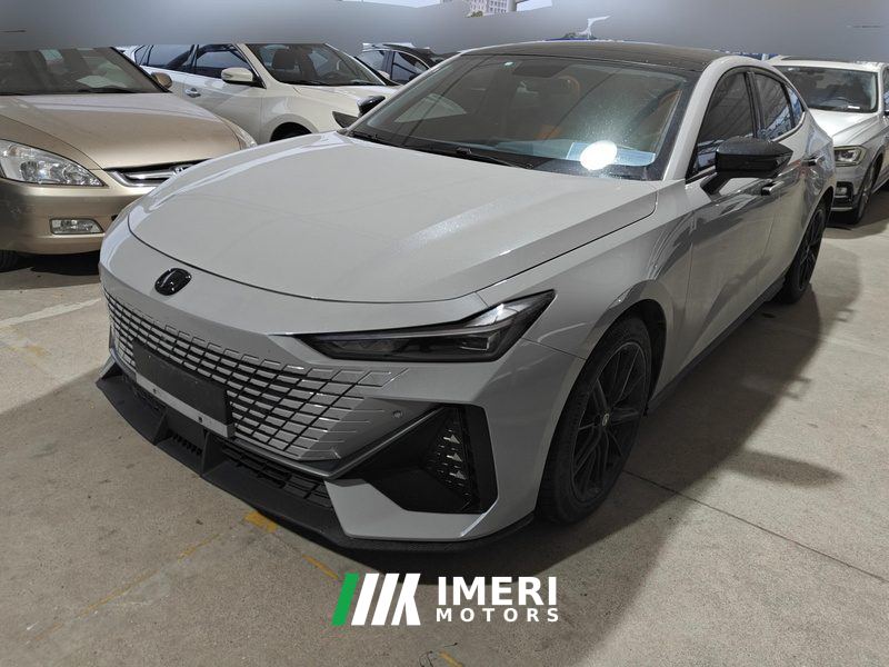 Changan UNI-V 1.5T Premium Version - ავტომობილი ჩინეთიდან