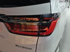 Honda Elysion e:HEV 2.0L Luxury Edition - photo 5