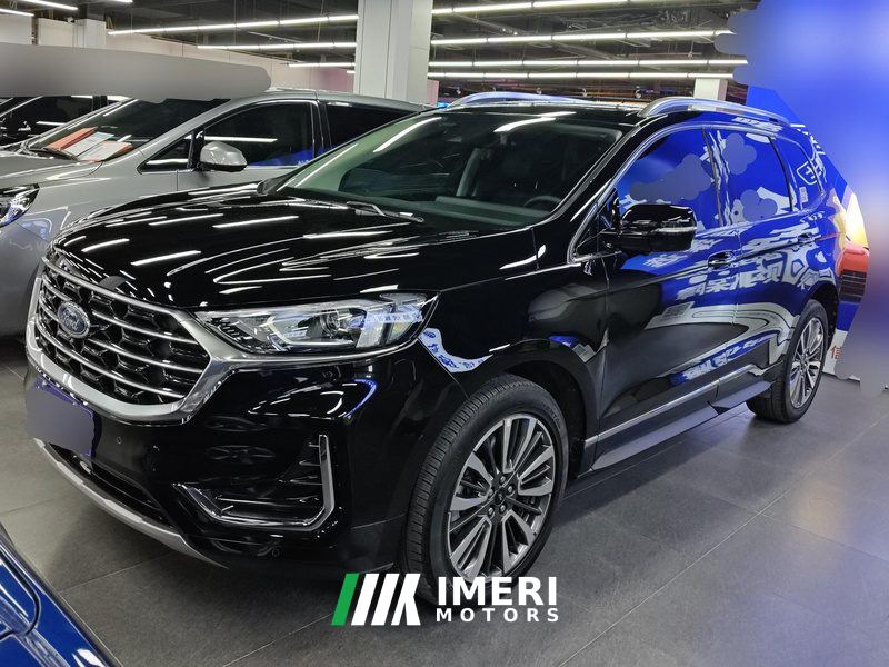 Ford Edge PLUS EcoBoost 245 Two-Wheel Drive Premium Sharp Edition 7-seater