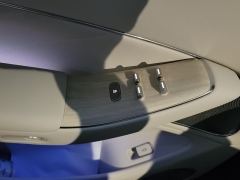 AITO M8 EREV Edition 201km AWDMax 6(192) - ფოტო 13