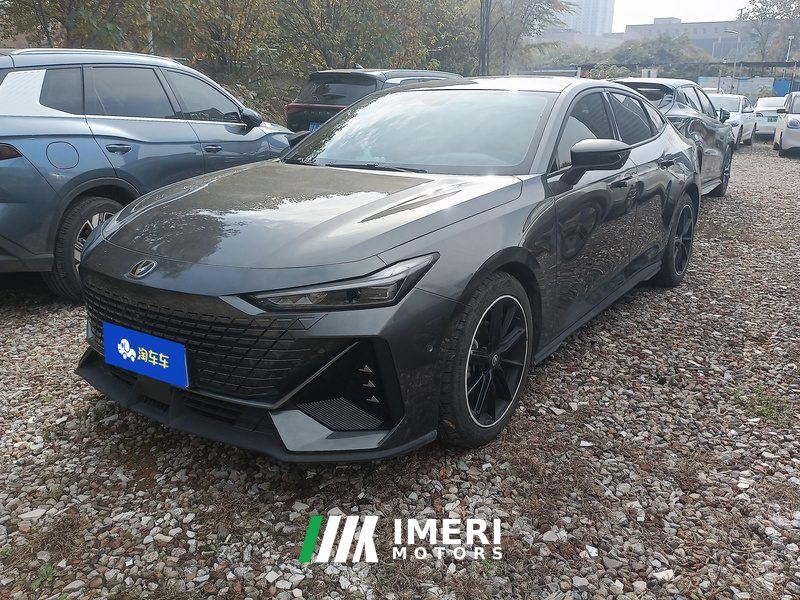 Changan UNI-V 1.5T Version - ავტომობილი ჩინეთიდან