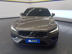 Volvo S60 B4 Smart Luxury Edition - ფოტო 3