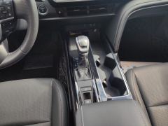 Toyota Camry Dual-Engine 2.0HG Prestige Edition - ფოტო 19