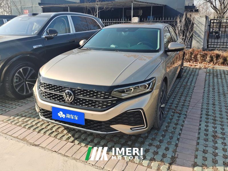 Volkswagen Passat 330TSI Star Deluxe Edition - ავტომობილი ჩინეთიდან