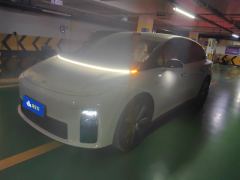 Li Auto i6 AWD Edition - ფოტო 1