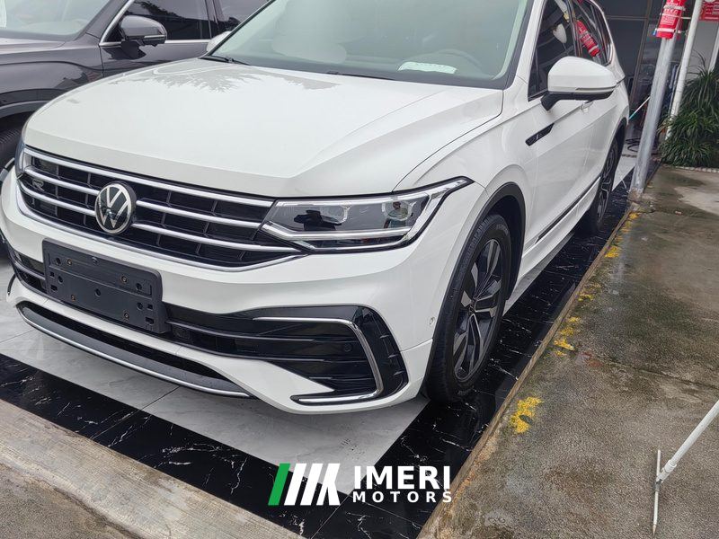 Volkswagen Tiguan L 330TSI 2WD R-Line Beyond Luxury Edition