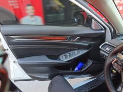 Honda Accord - фото 12