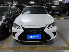 Lexus ES 300h Excellence Edition - ფოტო 3