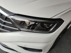 Volkswagen Jetta 280TSI Edition - фото 4