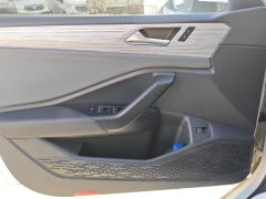 Volkswagen Jetta 300TSI Edition - ფოტო 12