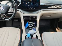 BYD Song PLUS DM-i 1.5L 2WD Flagship PLUS - ფოტო 19