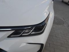 Toyota Corolla Dual-Engine 1.8L E-CVT Elite Edition - photo 4