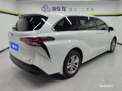 Toyota Sienna Dual-Engine 2.5L Comfort Edition - ფოტო 2