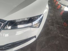 Skoda Superb TSI280 Deluxe Edition - ფოტო 4