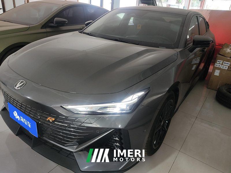 Changan UNI-V 1.5T Version - ავტომობილი ჩინეთიდან