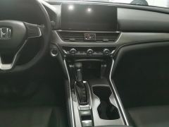 Honda Accord 260TURBO Luxury Edition - фото 17