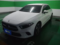 Mercedes-Benz A-Class (Imported) A 180 - ფოტო 1