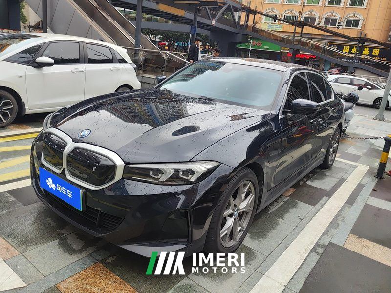 BMW i3 eDrive 35 L - автомобиль из Китая
