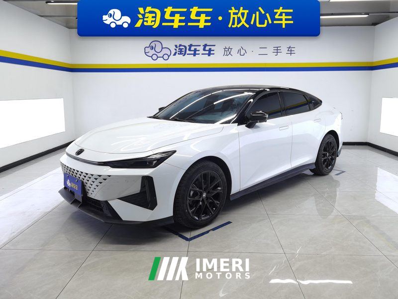 Changan UNI-V 1.5T Premium - автомобиль из Китая