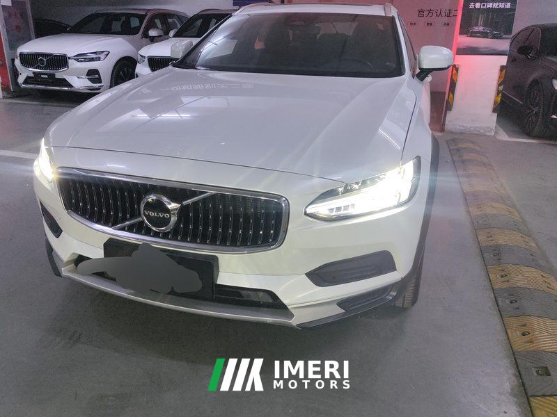 Volvo V90 Cross Country B5 Zhiyuan Edition