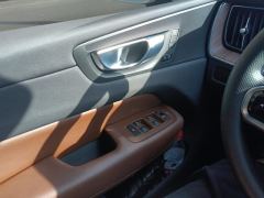 Volvo XC60 B5 AWD Smart Remote Luxury Edition - ფოტო 12
