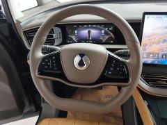 Denza D9 DM-i 970 4WD Flagship Edition - ფოტო 18