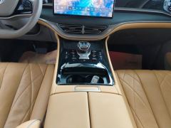 Denza D9 DM-i 970 4WD Flagship Edition - ფოტო 19