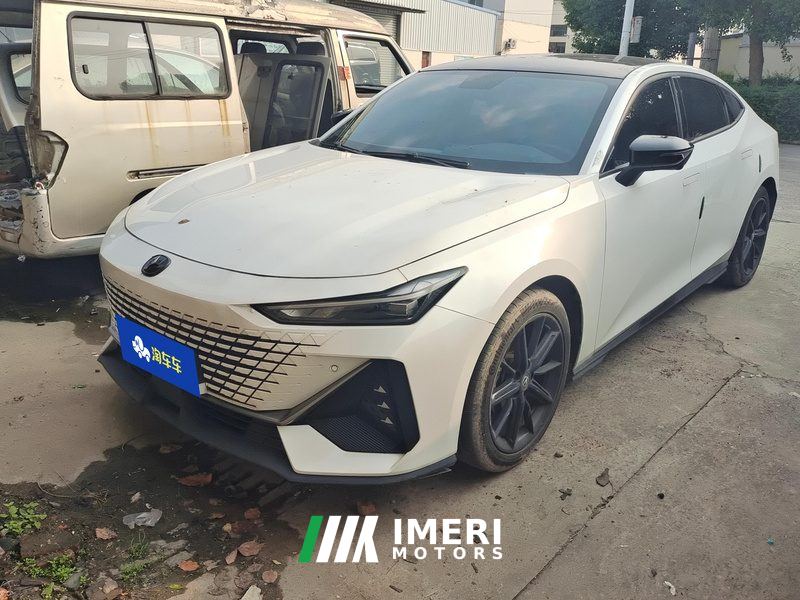 Changan UNI-V 1.5T Premium Version - car from China