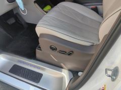 Denza D9 DM-i 1.5T 180km AWD Version 7 - ფოტო 14