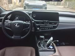 Lexus ES 200 Excellence Edition - фото 16