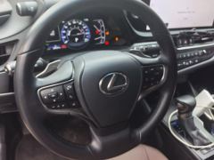 Lexus ES 200 Excellence Edition - фото 18
