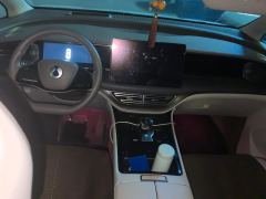 Denza D9 DM-i 1.5T 180km AWD Version 7 - ფოტო 16
