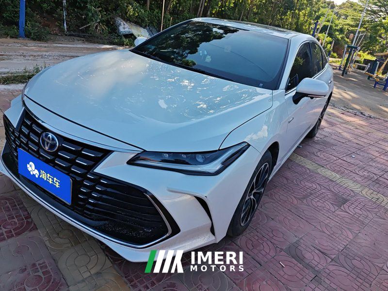 Toyota Avalon Dual-Engine 2.5L Luxury Edition