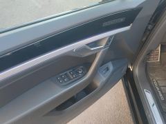 Volkswagen Touareg 3.0T Premium Obsidian Black Sports Suit - ფოტო 13