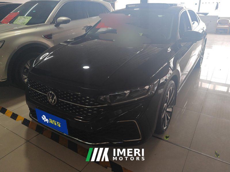 Volkswagen Passat 330TSI Elite Edition - ავტომობილი ჩინეთიდან