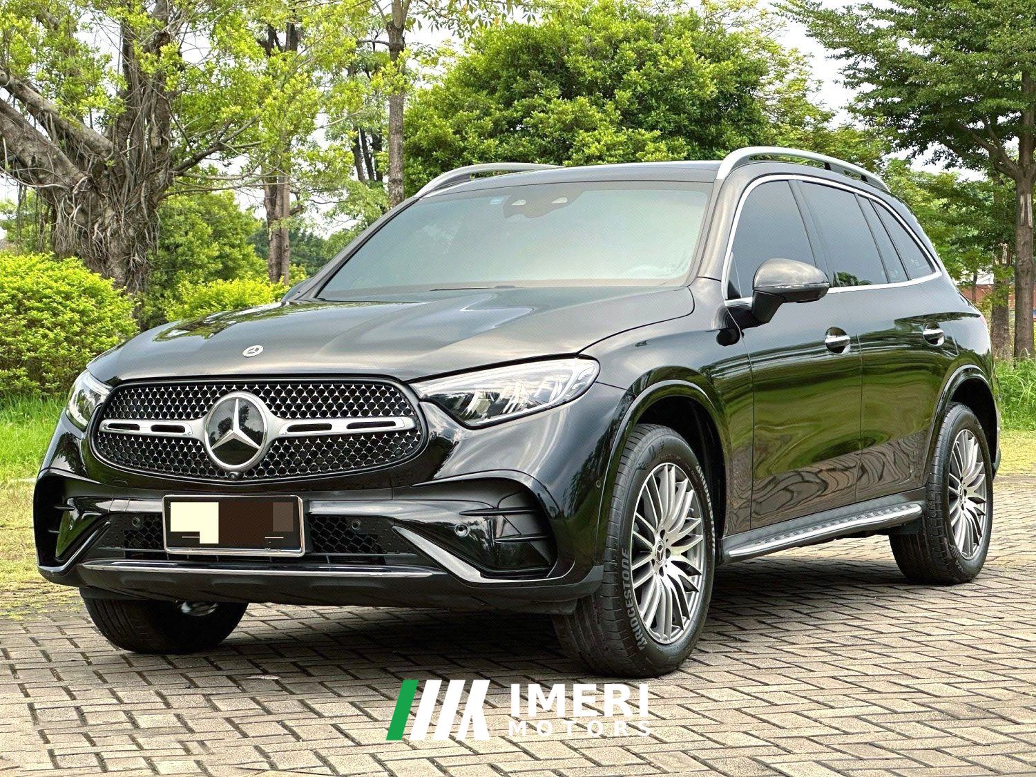 Mercedes-Benz GLC 300 L 4MATIC Dynamic 5-Seater