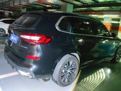 BMW X5 xDrive30Li Deluxe VersionM - ფოტო 2