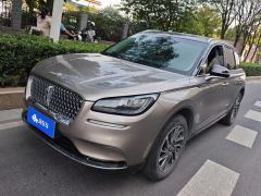 Lincoln Adventurer 2.0T RWD Luxury Edition - ფოტო 1