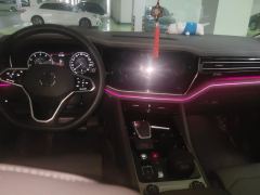 Volkswagen Touareg 3.0T Premium Obsidian Black Sports Suit - photo 16